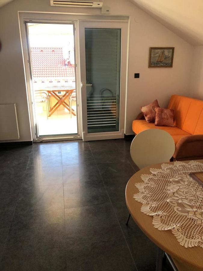 Apartments Villa Lili Lovetovo Водице Екстер'єр фото
