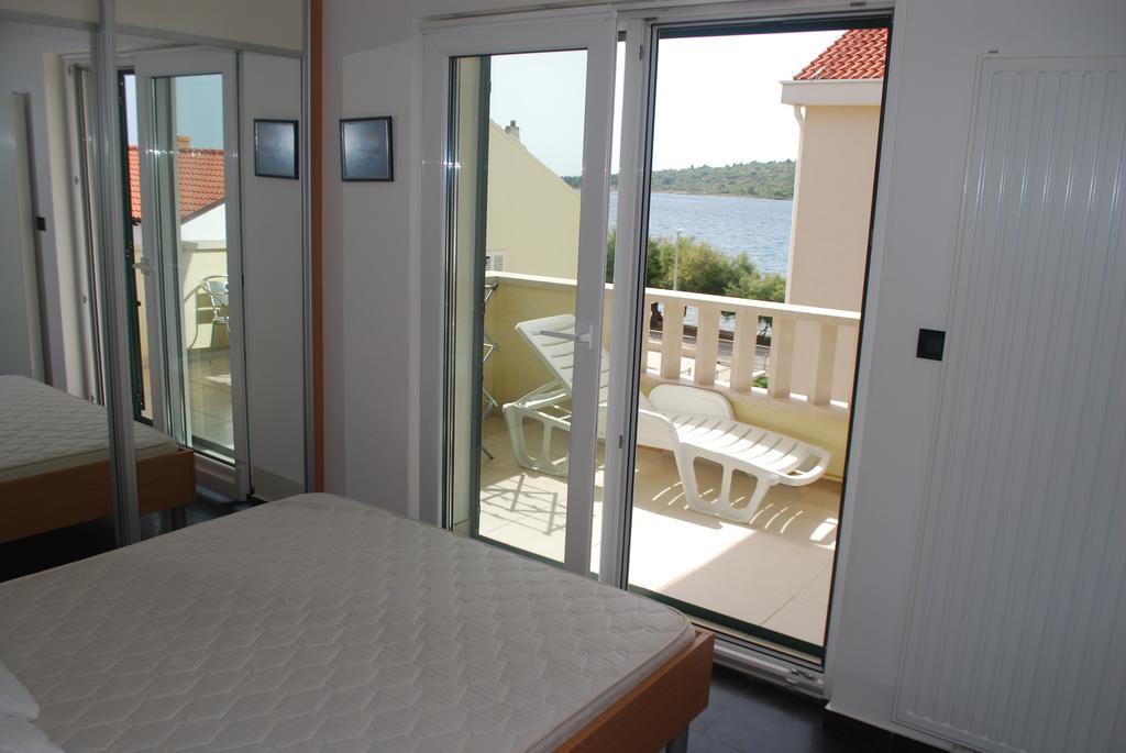 Apartments Villa Lili Lovetovo Водице Екстер'єр фото