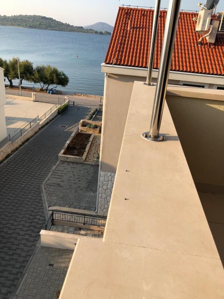 Apartments Villa Lili Lovetovo Водице Екстер'єр фото